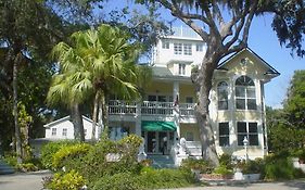 River Lily Inn Bed And Breakfast Daytona Beach