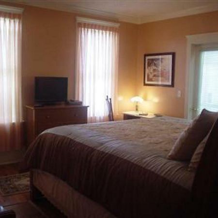 The River Lily Daytona Beach Room photo