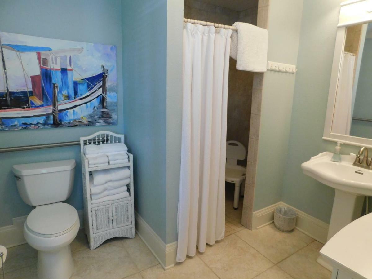 The River Lily Daytona Beach Room photo