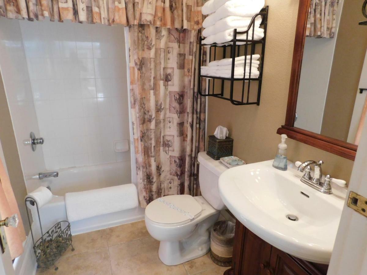 The River Lily Daytona Beach Room photo